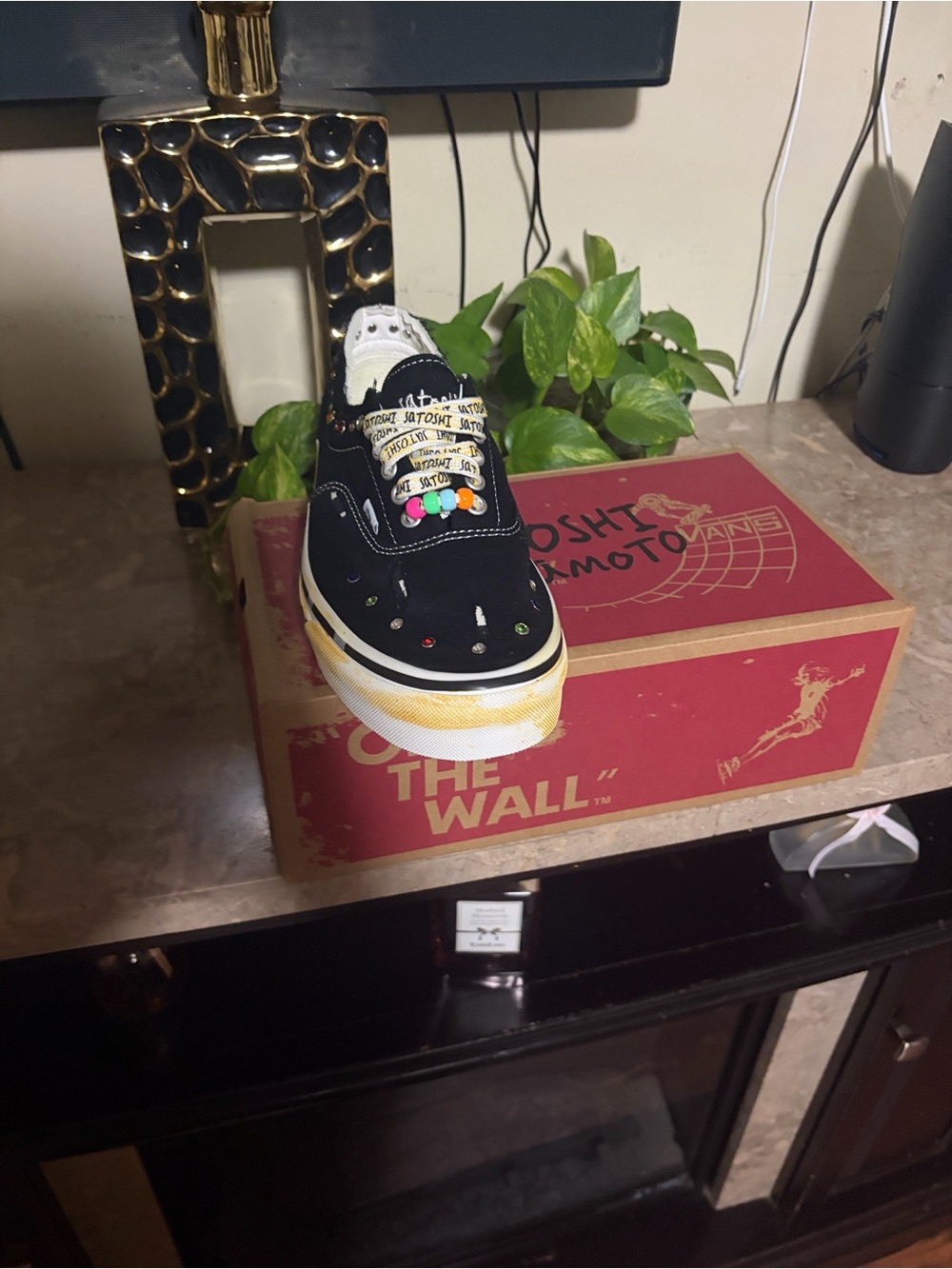 Vans /Satoshi - Picture 6 of 8